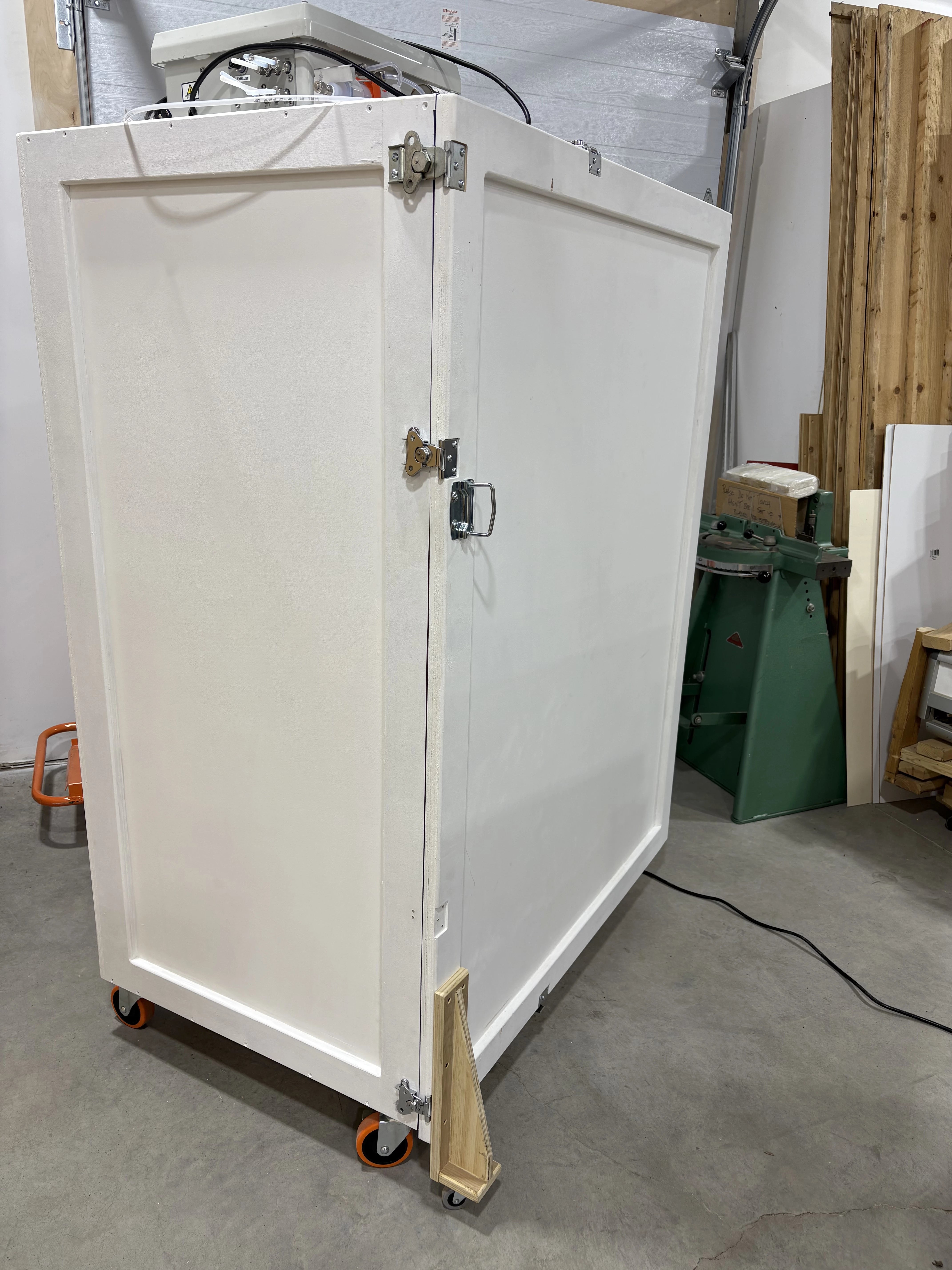 Ozone treatment for removing smoke odour from paintings and artwork